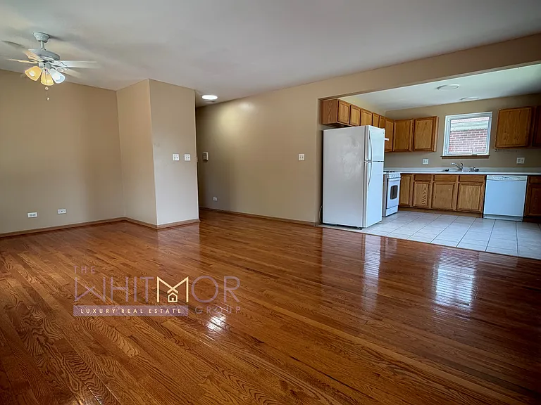 9304 S Paxton Ave #2 — Photo 8