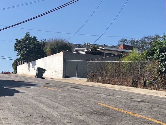 5th image of 642 Kempton Ave