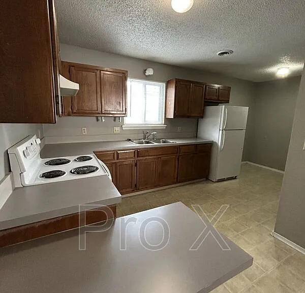 1108 S Joplin St #D — Photo 3