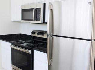 55 Fox Hill Ln, Enfield, CT 06082