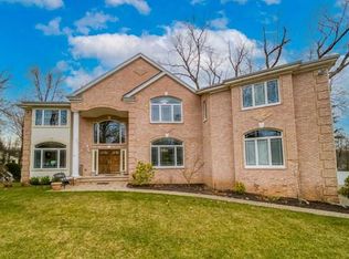 20 Caroline Ct, Closter, NJ 07624