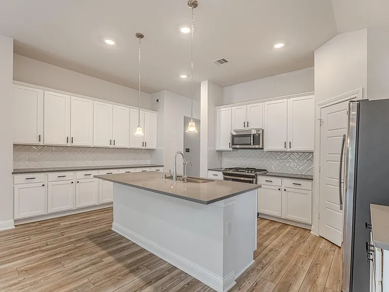 9840 Sweet Flag Ct — Photo 18