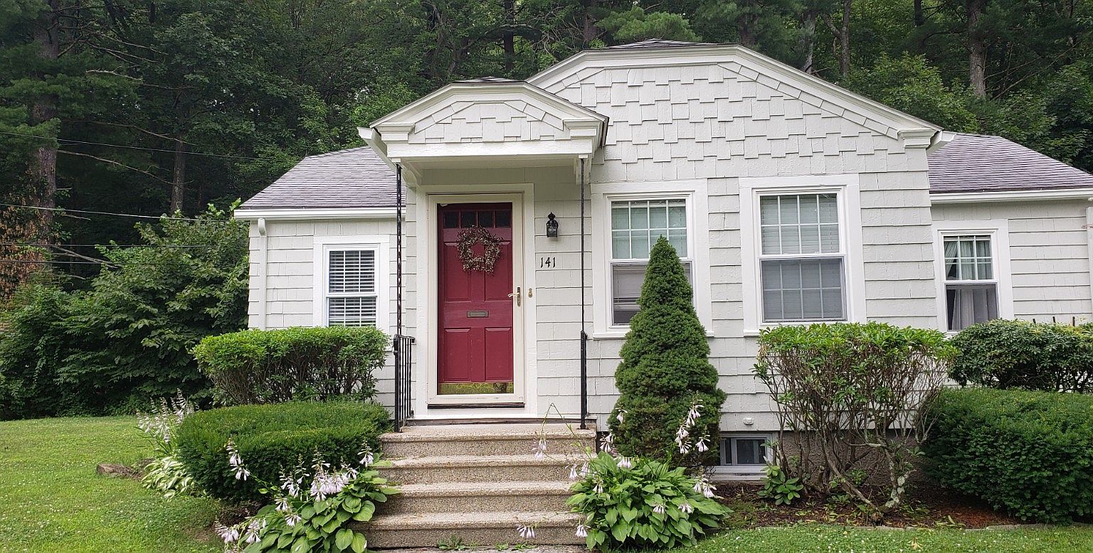 141 S Flagg St Worcester Ma Zillow