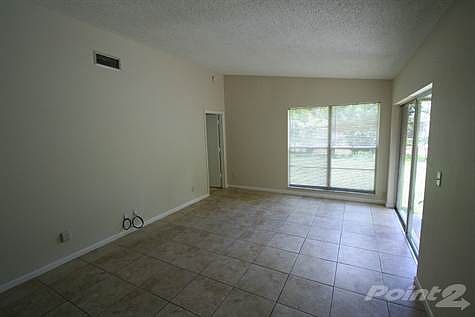 3rd image of 800 Friendly St