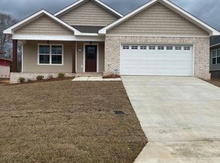 126 Mapleleaf Ct, Enterprise, AL 36330