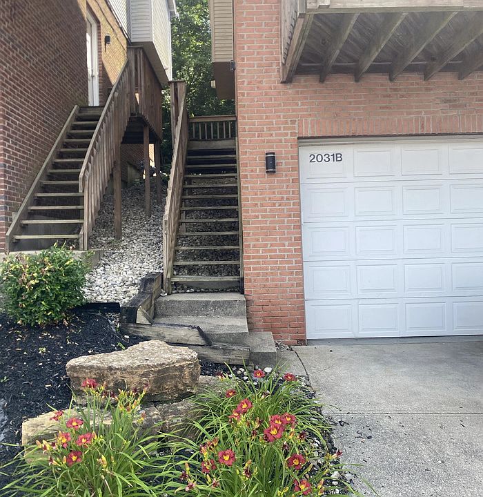 1st image of 2031 Franklin St Unit B