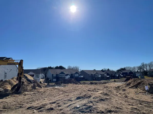 14700 Windway Dr, Grand Haven, MI 49417