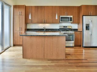 1354 W Augusta Blvd #400, Chicago, IL 60642