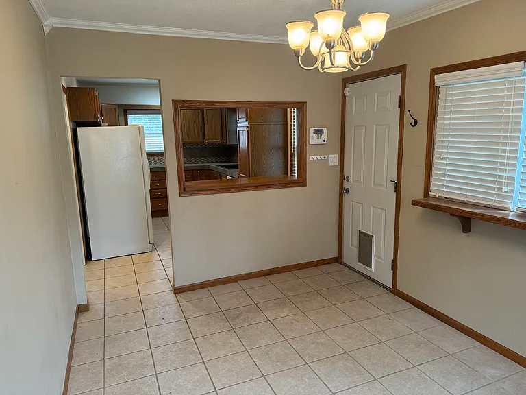 316 W Kirwin Ave — Photo 7