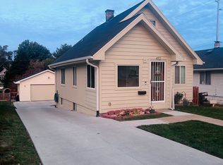 4112 S 39th St, Omaha, NE 68107