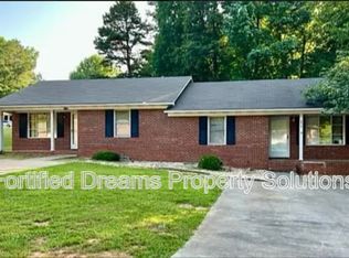 201 Pinecrest Dr UNIT A, Lexington, NC 27295