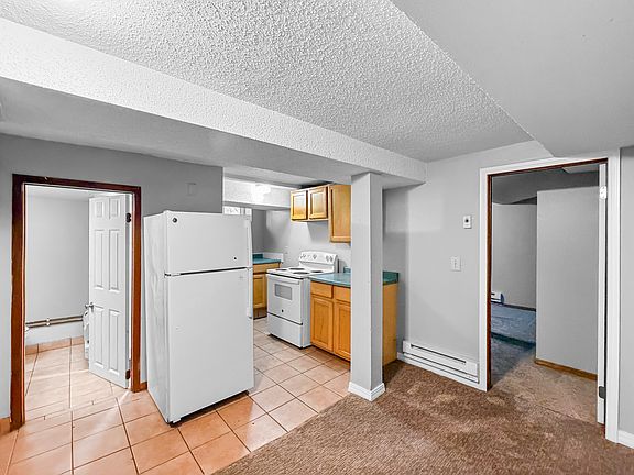 2nd image of 404 S 5th St APT C
