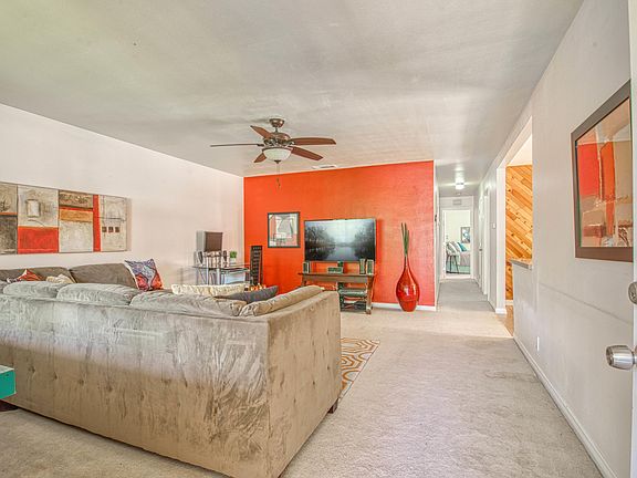 4th image of 52160 Avenida Martinez
