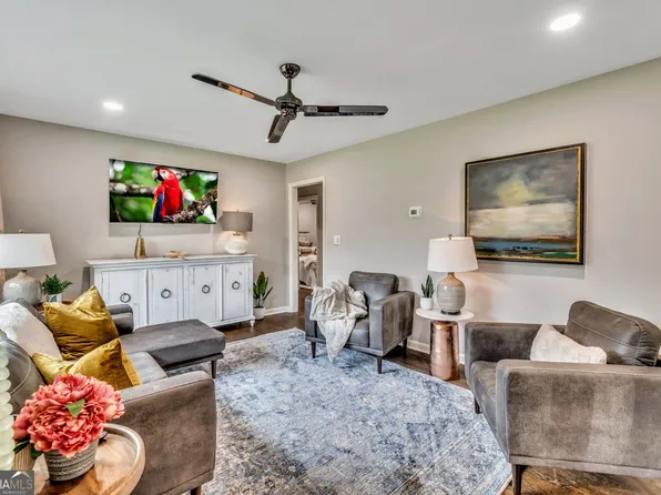 597 S Gordon Rd SW, Mableton, GA 30126