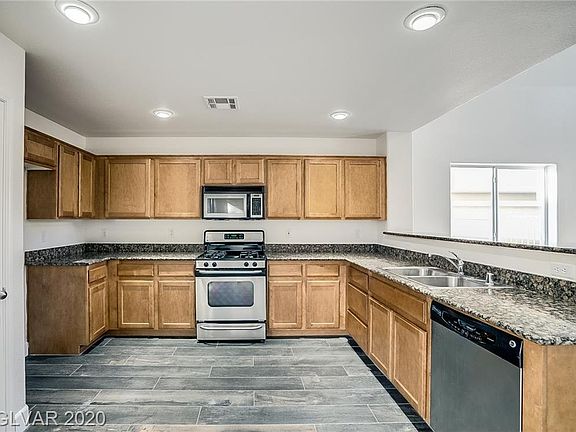 2nd image of 9929 Carrizo Springs Ave