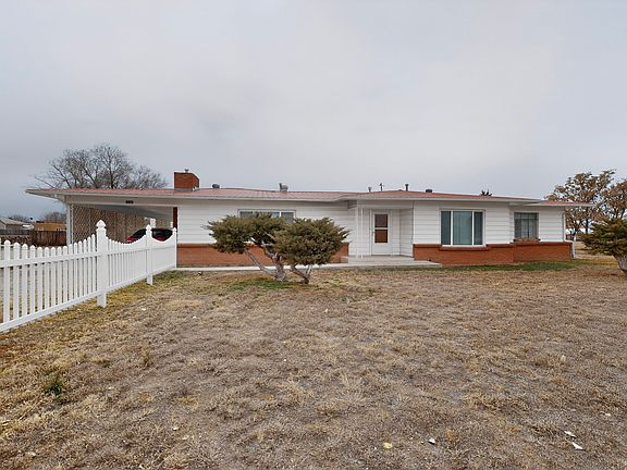 2nd image of 718 E Pueblo Dr