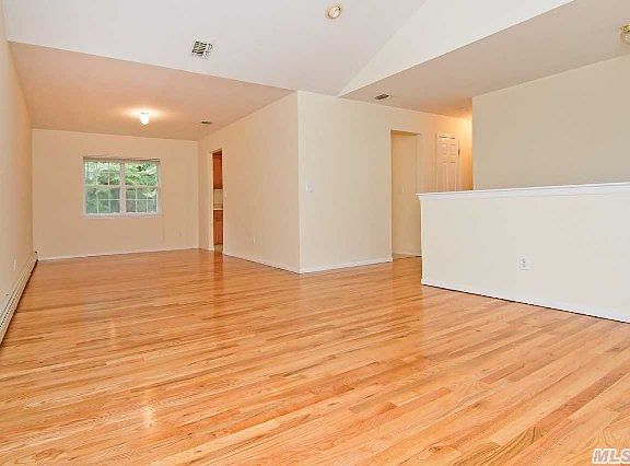 5th image of 89A Horton Dr