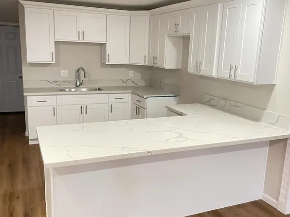 561 Prospect Ave, Riverside, CA 92507
