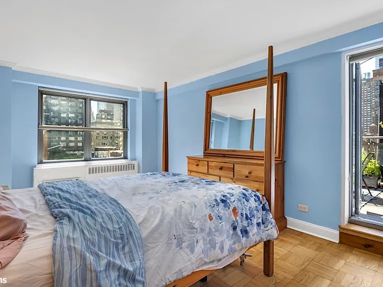 420 E 55th St #11M — Photo 11