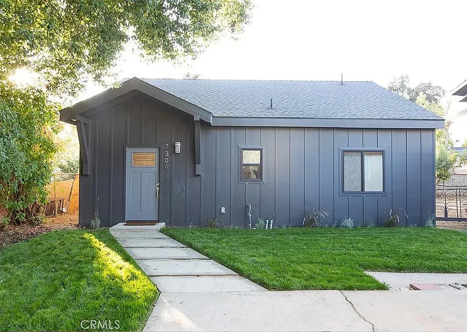 7309 Darby Pl