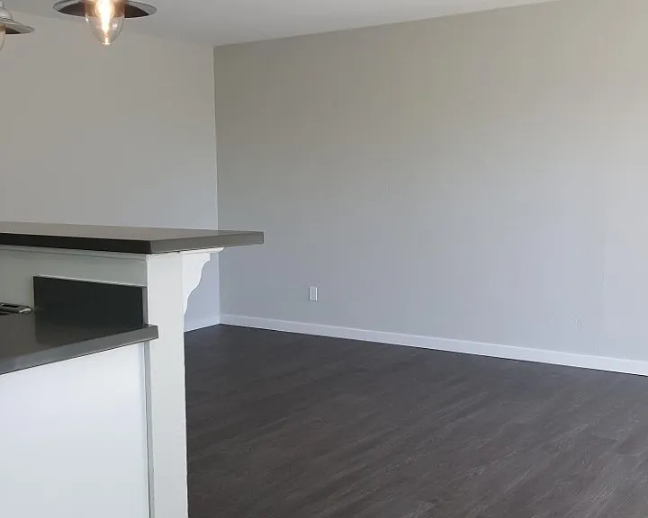 144 Hilborn St #12 — Photo 13