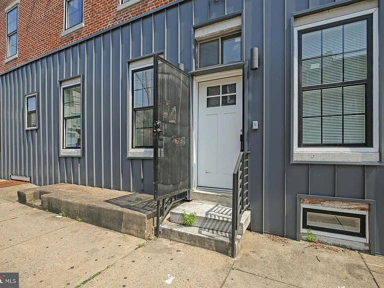2046 E Huntingdon St #3R — Photo 10