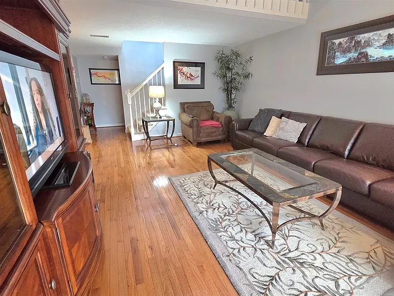 22 Amato Dr #C — Photo 10