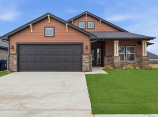 13317 SW 8th St, Yukon, OK 73099