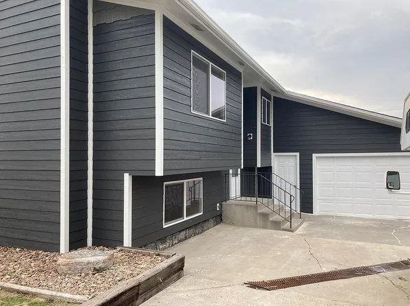 912 10th Ave NW, Great Falls, MT 59404