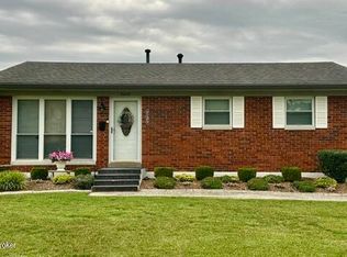 9209 Fenmore Ave, Louisville, KY 40272