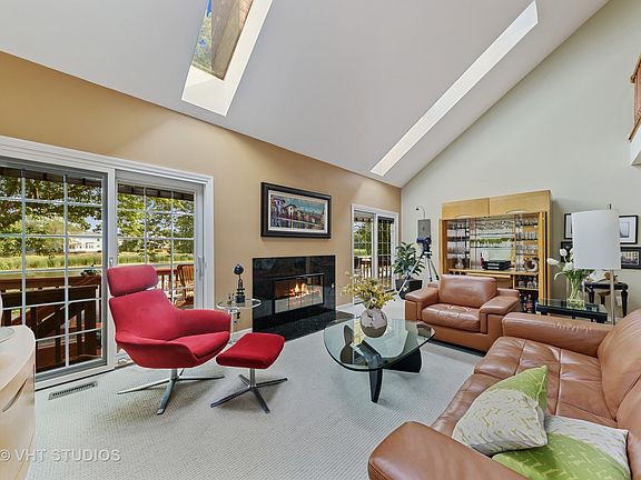 2nd image of 1616 W Ethans Glen Dr