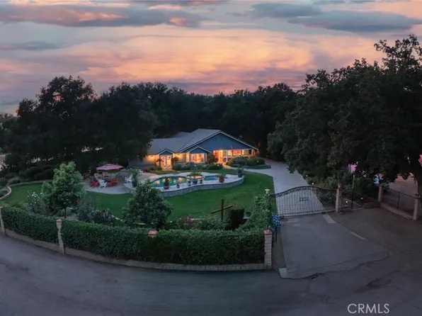 24713 Choke Cherry Ln, Santa Clarita, CA 91321