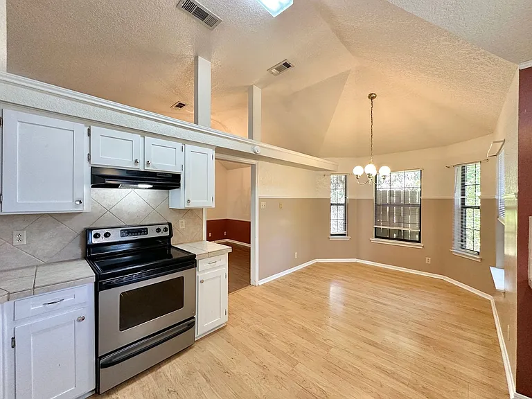 1114 Boulder Run — Photo 11