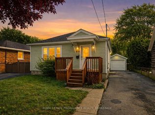 419 College St, Kingston, ON K7L 4M8