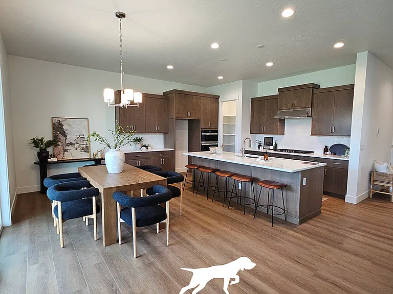 1220 W Grassland St — Photo 10