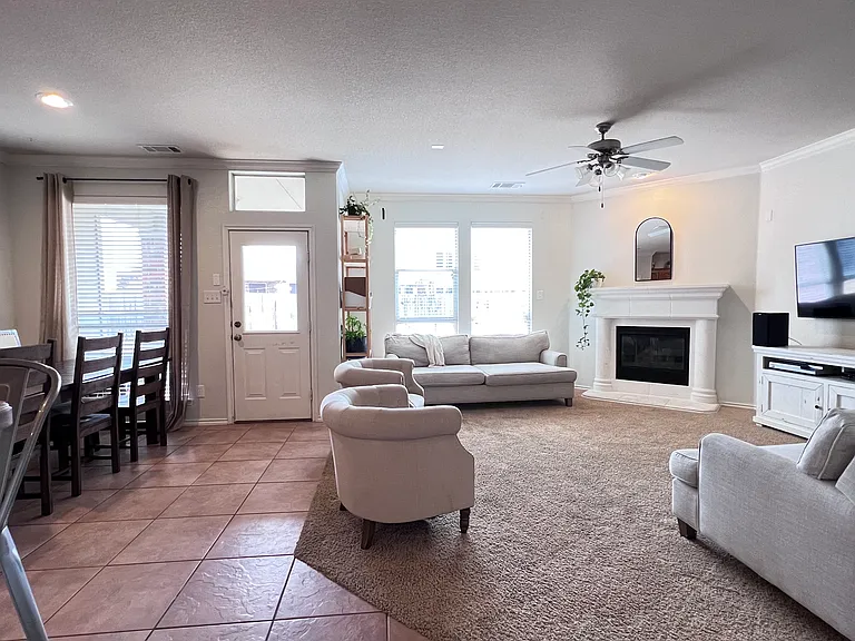 6441 Payton Dr — Photo 18