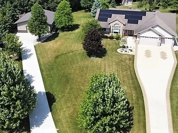 28320 69th Pl, Salem, WI 53168