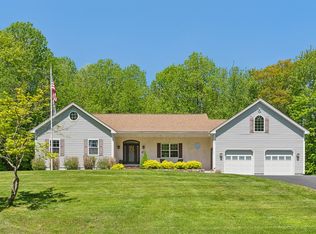 26 Pompeo Dr, Gorham, ME 04038