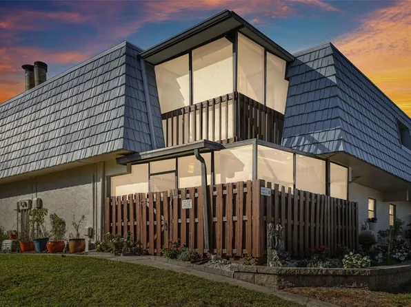 9340 Tradewinds Ave, Seminole, FL 33776