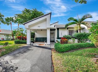 342 Fairway Cir #20, Weston, FL 33326