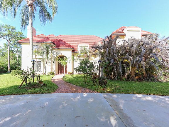 2nd image of 7868 Saddlebrook Drive
