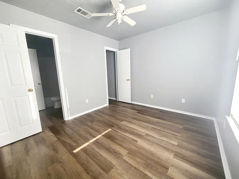 1707 Spring Rose Cir #C — Photo 6