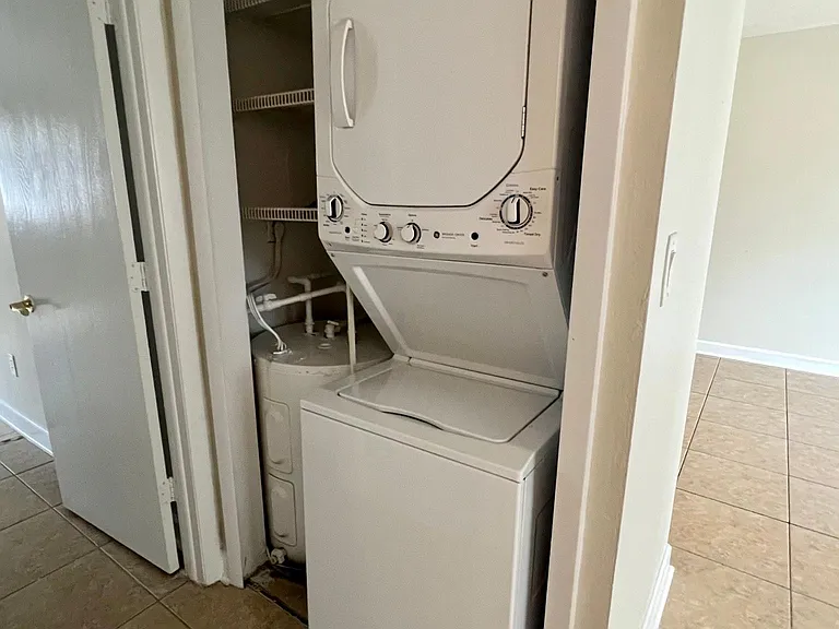 2650 Park Windsor Dr #106 — Photo 12
