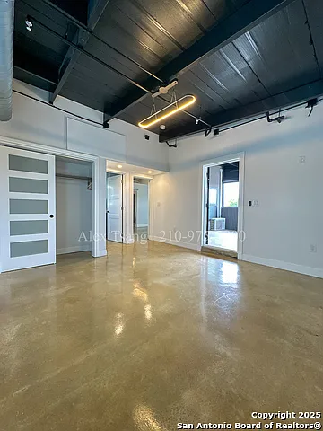 811 Montana St #1301 — Photo 8
