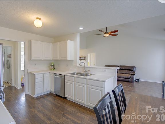 4th image of 365 Running Briar Rd