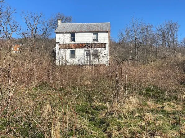 1661 Middle Rd, Lewistown, PA 17044