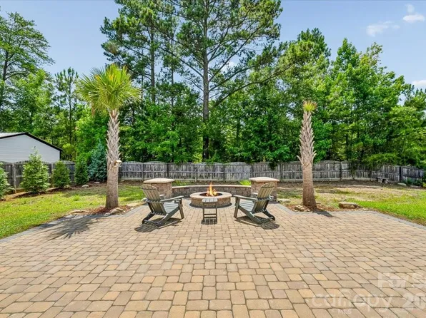 5071 Sedgefield Dr, Lancaster, SC 29720