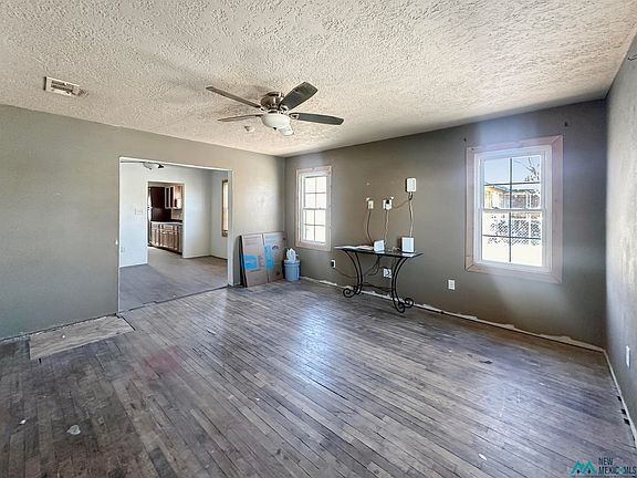 5th image of 310 W Rainbow Dr