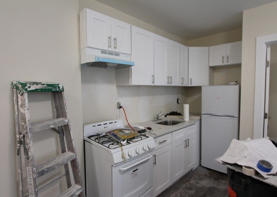 1st image of 129 Sherman Ave #3C