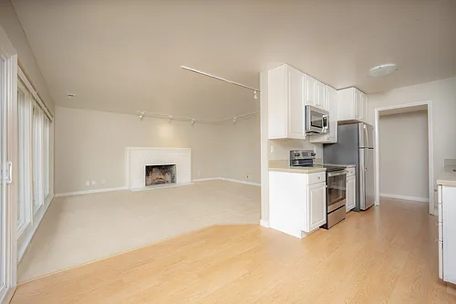 47-49 Lyford Dr Photo 1